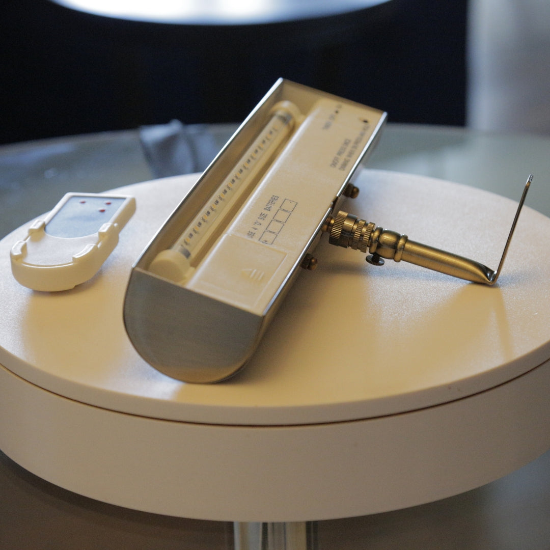 Cordless LED Universal Remote-Controlled Picture Light